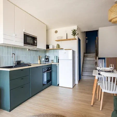 Duplex Vue à Cap Coudalère, Piscine Et Parking
